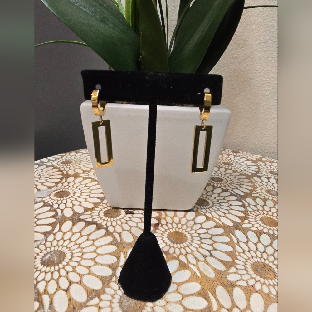 18K gold plated Stainless steel earrings - Picture 7 of 7